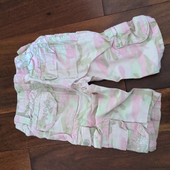 2T Pink Camo Pants - Picture 2 of 3